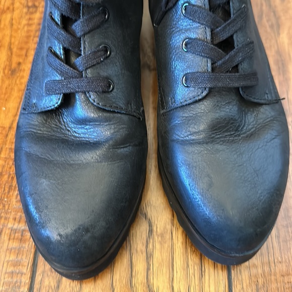 Donald J Pliner Bootie - Picture 2 of 7